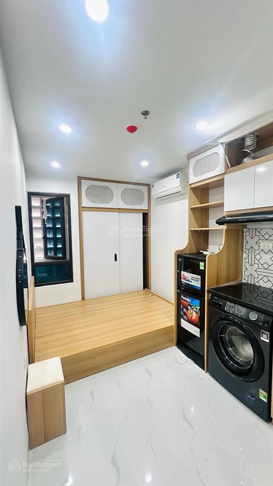 Bán gấp! toà chdv tt cầu giấy 63m*5t*10pkk, dt 55 triệu/tháng, 30m ra oto tránh, 2 thoáng, pccc đạt