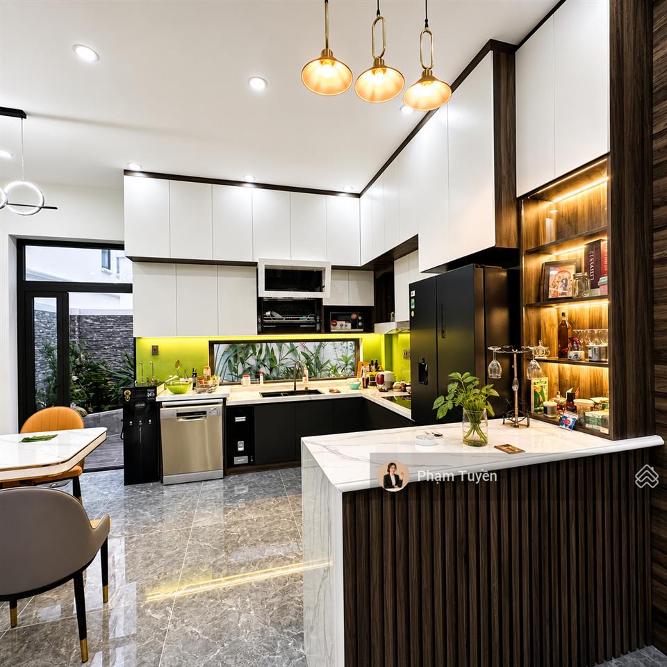 La vida vũng tàu nhà phố liền kề 5m, full nội thất cao cấp, gần đường lớn, bán gấp 8 tỷ, có sổ