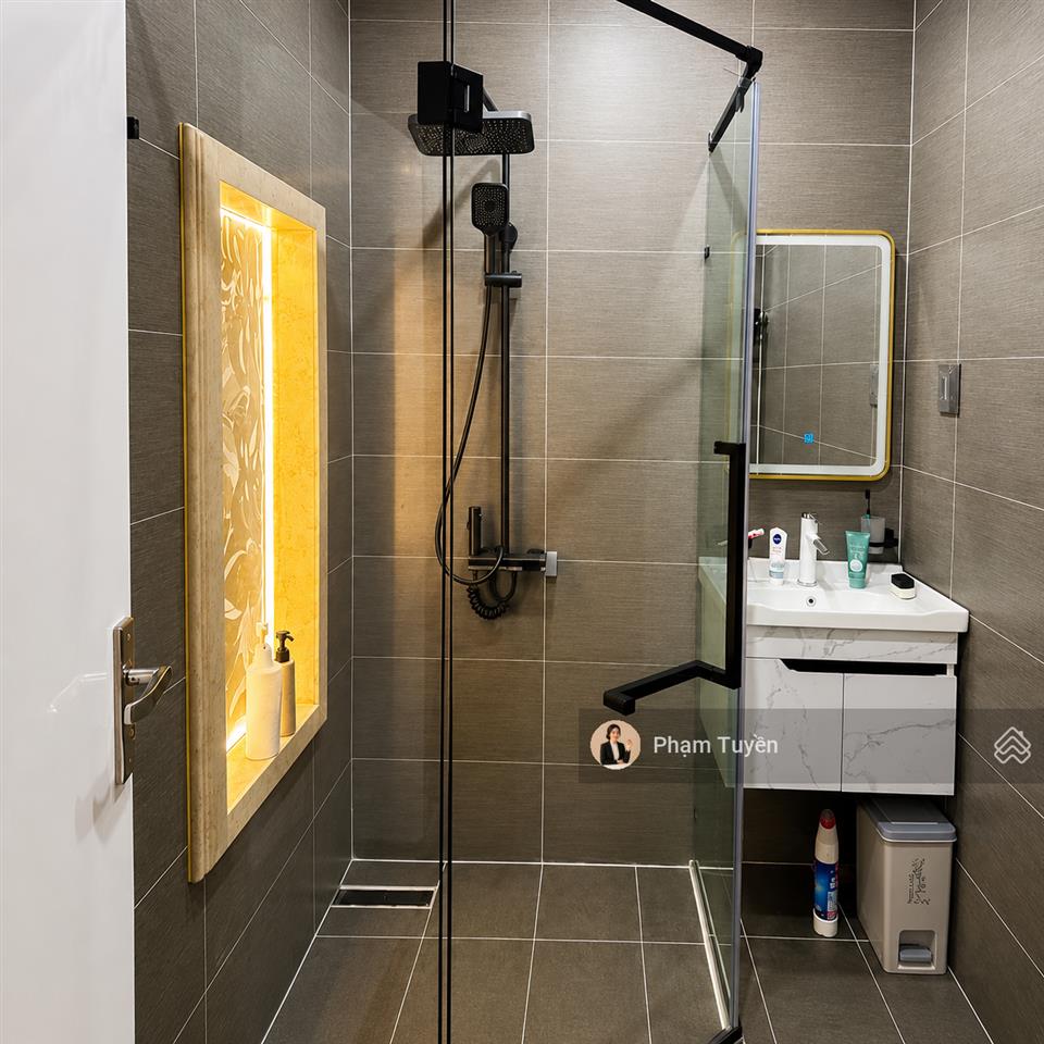 La vida vũng tàu nhà phố liền kề 5m, full nội thất cao cấp, gần đường lớn, bán gấp 8 tỷ, có sổ