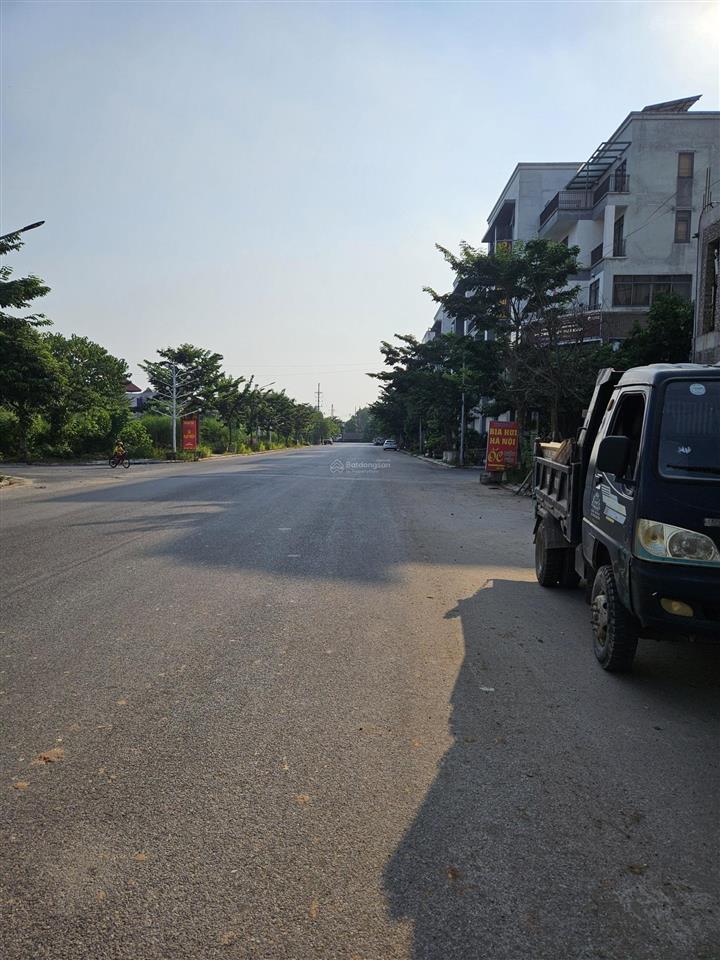 Bán nhà cấp 4 thôn nhuế đường bãi chạo xã thiên lộc hà nội diện tích 59m mt 4,8m giá 145 triệu/m2