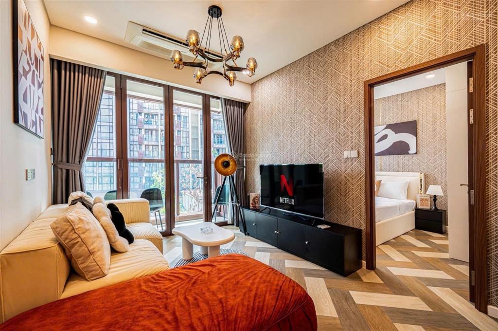 Bán căn 1 phòng ngủ the galleria metropole 51m2 đầy đủ nội thất 14 tỷ all in, sẵn sổ, sẵn hđ thuê