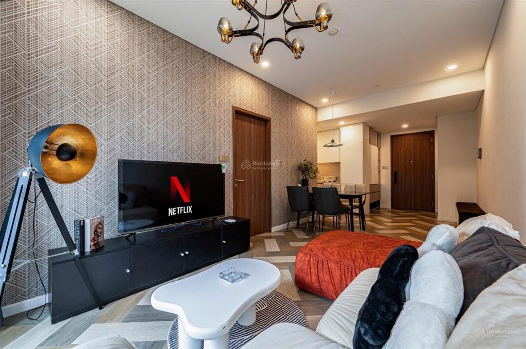 Bán căn 1 phòng ngủ the galleria metropole 51m2 đầy đủ nội thất 14 tỷ all in, sẵn sổ, sẵn hđ thuê