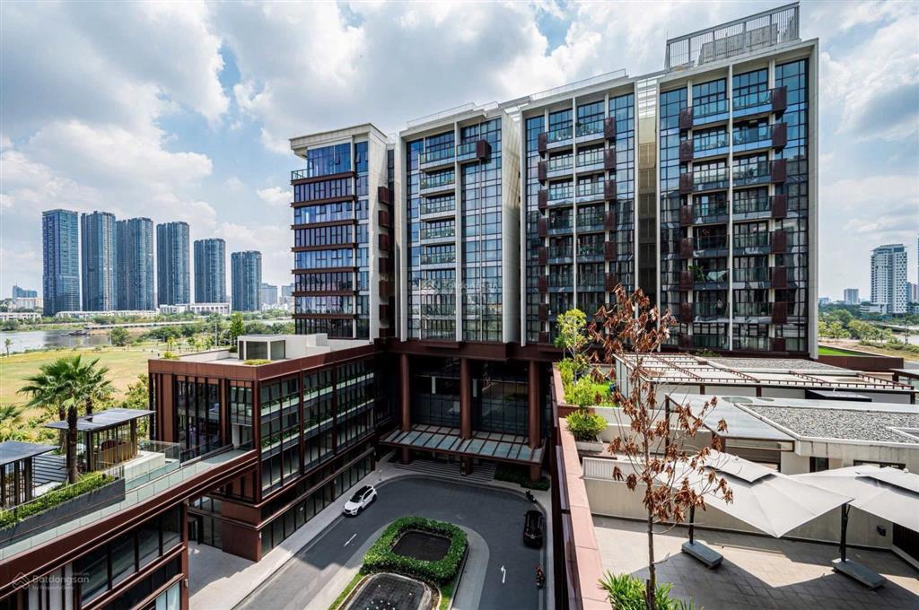 Bán căn 1 phòng ngủ the galleria metropole 51m2 đầy đủ nội thất 14 tỷ all in, sẵn sổ, sẵn hđ thuê