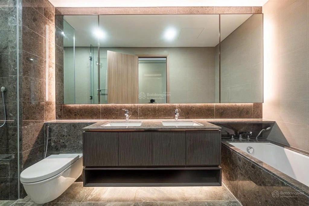 Bán nhanh 3pn the river thủ thiêm 139m2, 28 tỷ giá đầu tư