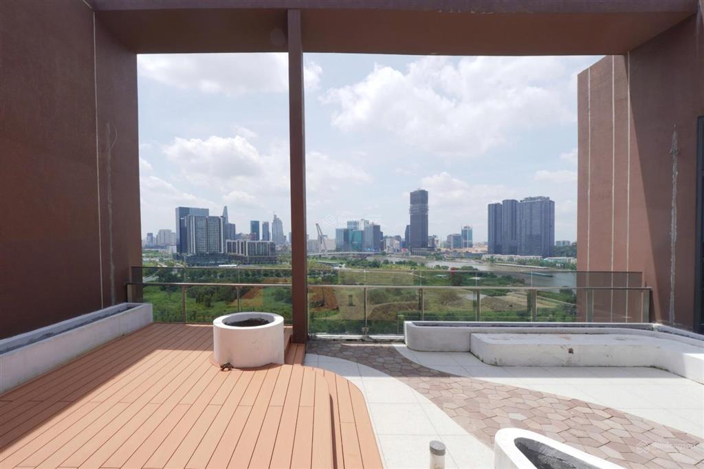 Bán penthouse the river thủ thiêm 470m² tầng cao 180 tỷ có sổ, nội thất cơ bản  đang trống sẵn