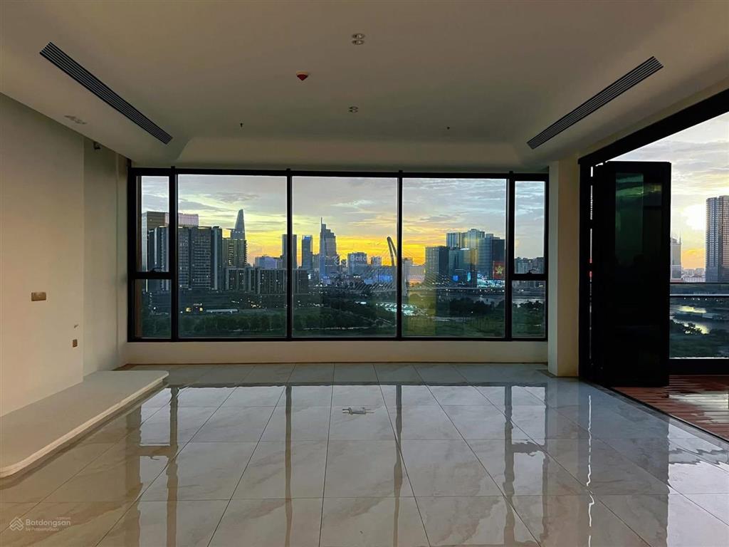 Bán penthouse the river thủ thiêm 470m² tầng cao 180 tỷ có sổ, nội thất cơ bản  đang trống sẵn