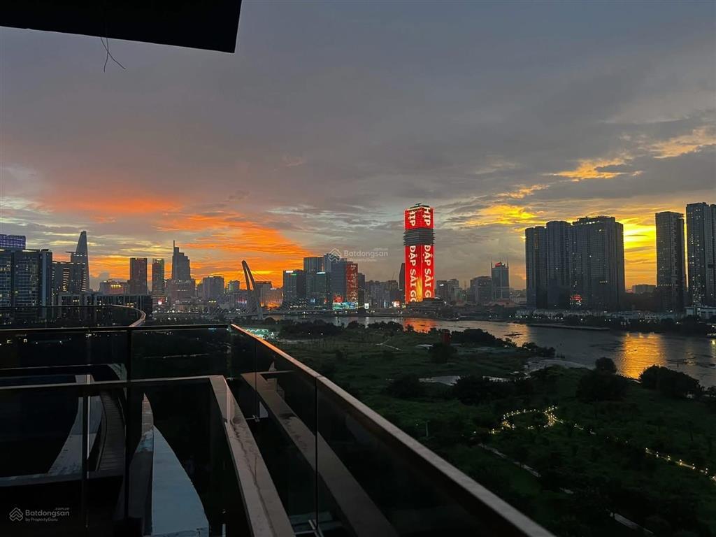 Bán penthouse the river thủ thiêm 470m² tầng cao 180 tỷ có sổ, nội thất cơ bản  đang trống sẵn
