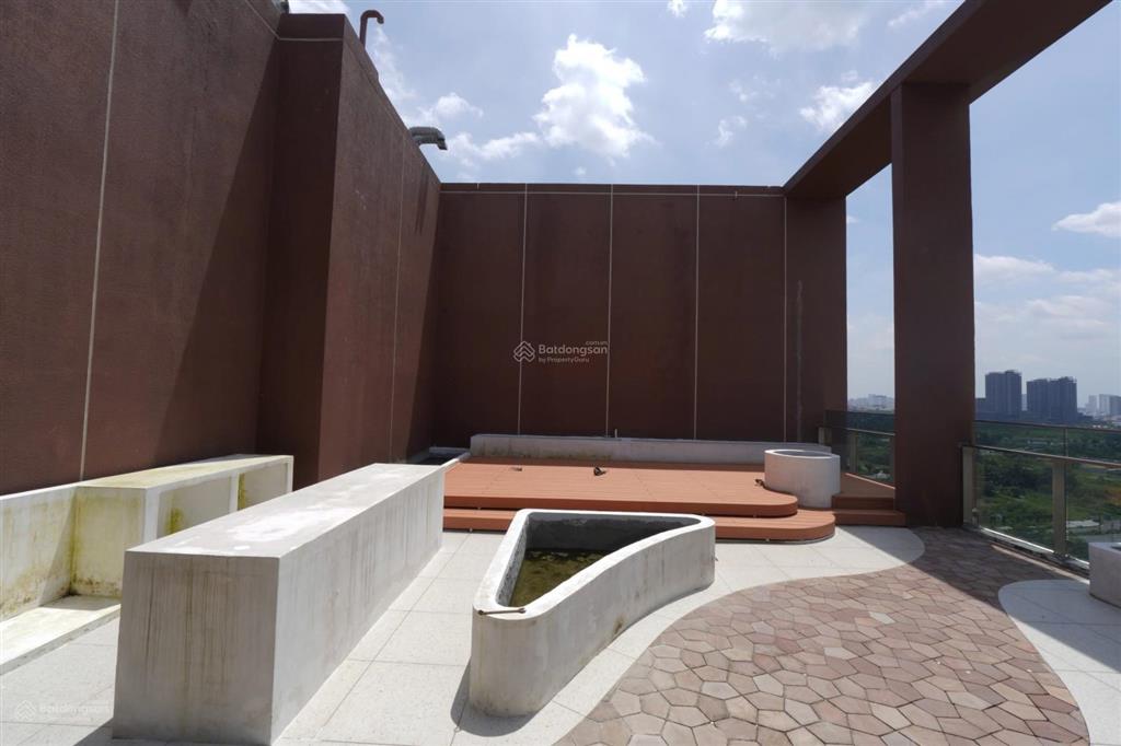 Bán penthouse the river thủ thiêm 470m² tầng cao 180 tỷ có sổ, nội thất cơ bản  đang trống sẵn