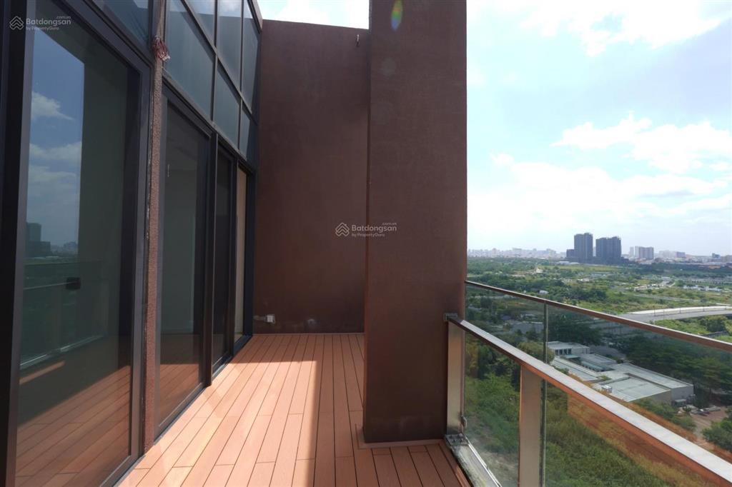 Bán penthouse the river thủ thiêm 470m² tầng cao 180 tỷ có sổ, nội thất cơ bản  đang trống sẵn