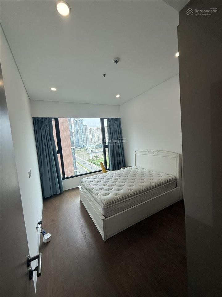 Bán căn 3 phòng ngủ 137m2 the river thủ thiêm chỉ 28 tỷ, có sẵn sổ, sẵn hợp đồng thuê