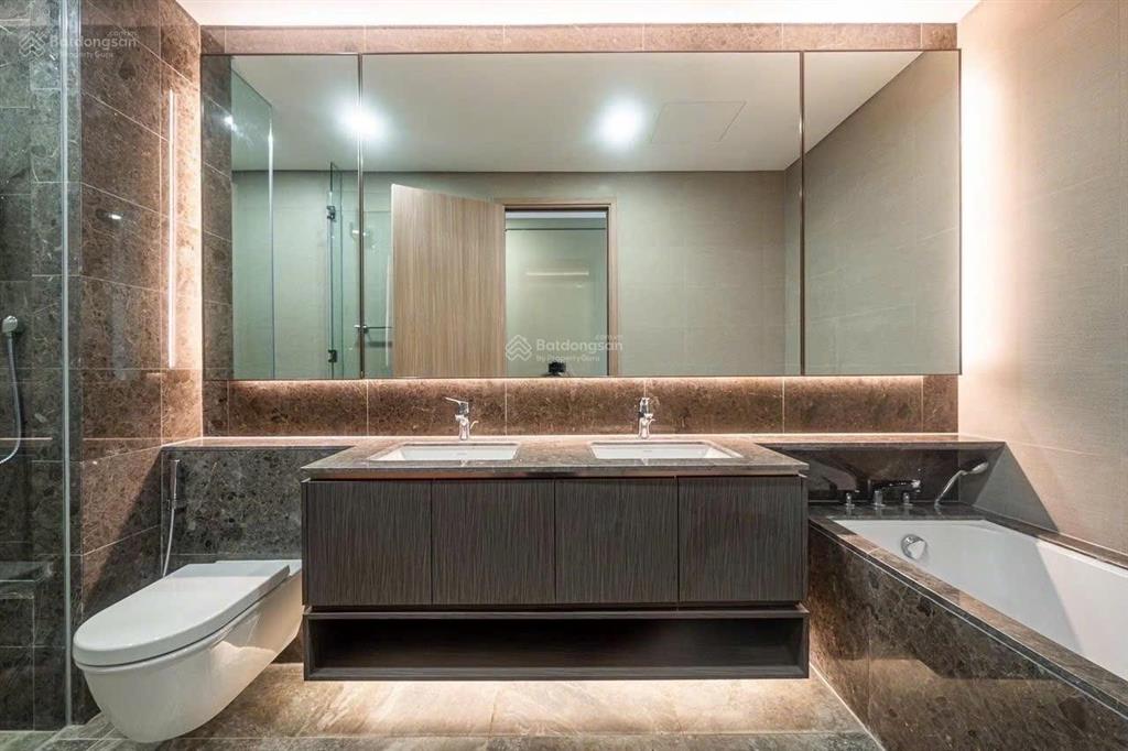 Bán căn 3 phòng ngủ 137m2 the river thủ thiêm chỉ 28 tỷ, có sẵn sổ, sẵn hợp đồng thuê