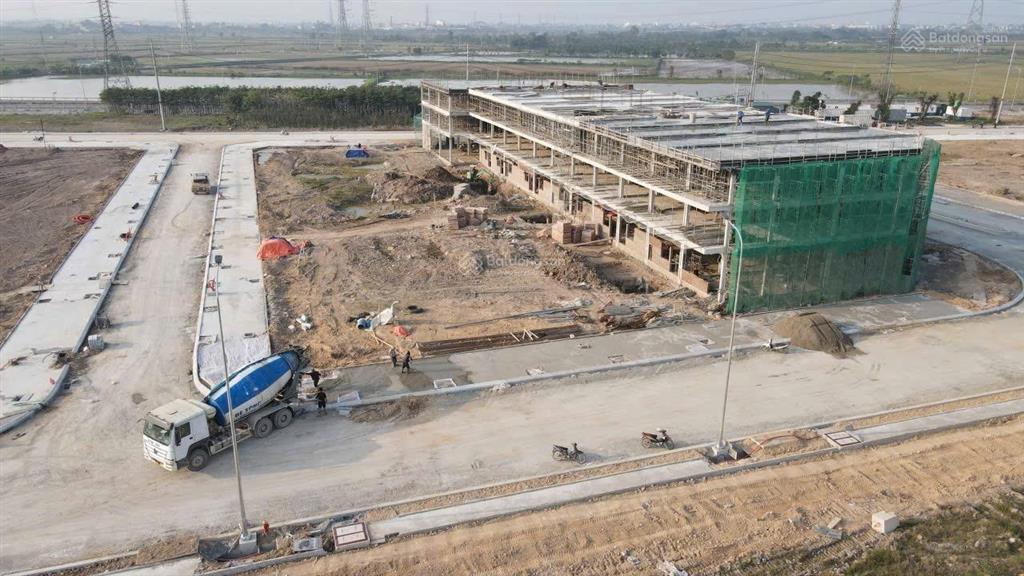 Chính chủ bán lô công nghiệp 2600m2, vị trí đẹp nhất dự án, 2 mặt thoáng, giá nhỉnh 9tr/m2