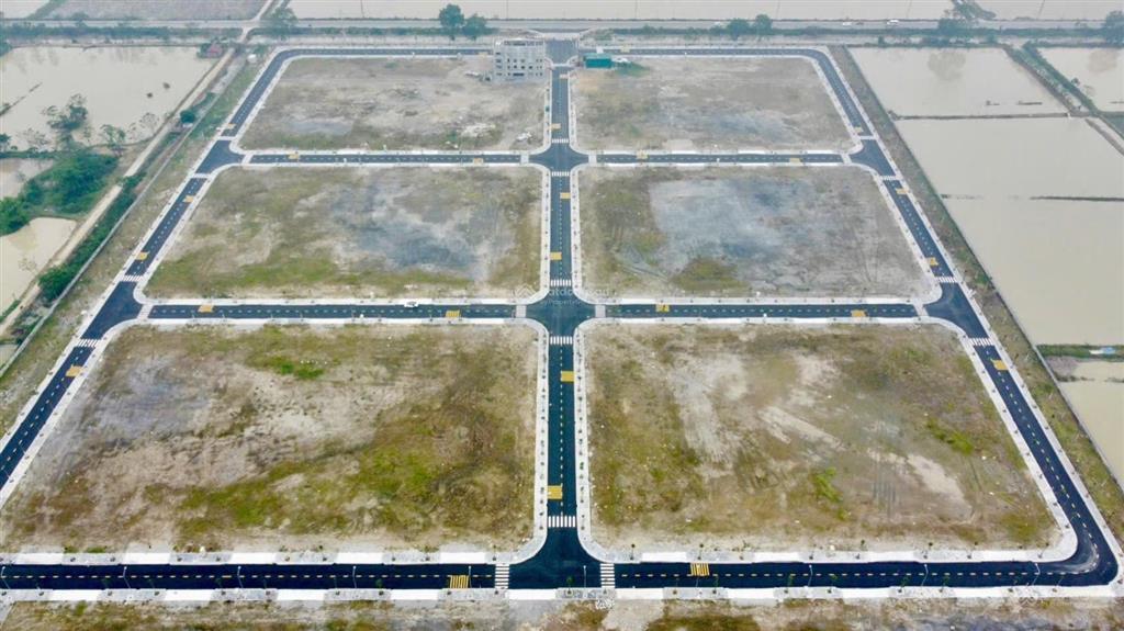 Chính chủ bán lô nhà xưởng 1000m2, nhận mặt bằng luôn.