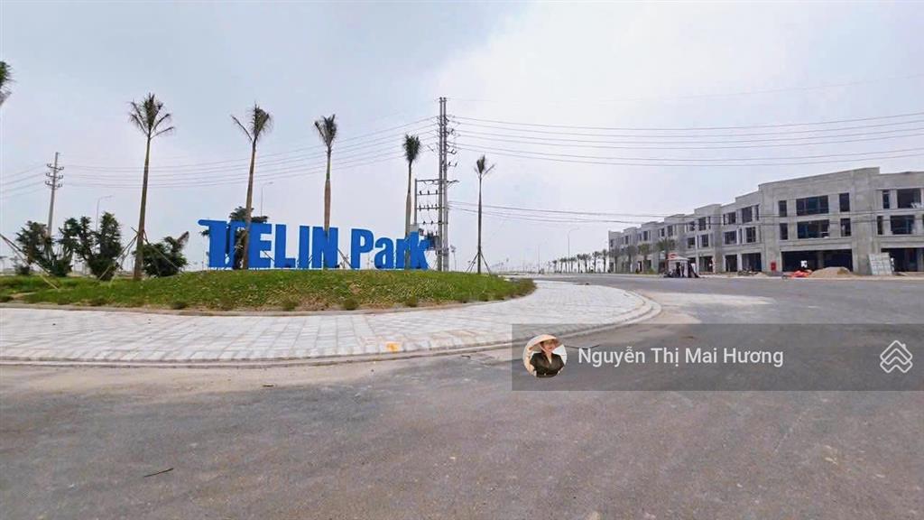 Chính chủ bán lô nhà xưởng 2700m2, giá gốc 6,5tr/m2, giá bán 8,xtr/m2. vị trí đẹp, trục đường to