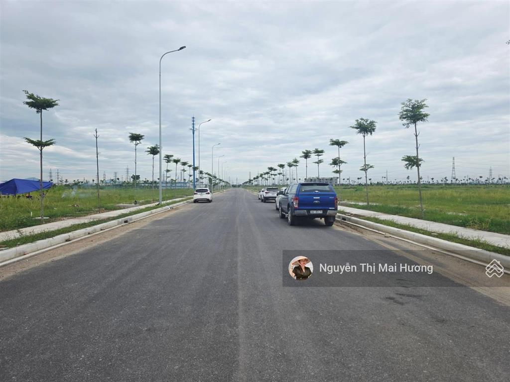 Cụm công nghiệp kim bài, bán gấp kho, nhà xưởng 2700m2, giá ưu đãi 8 triệu / m2