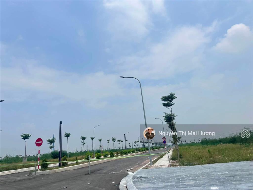 Chính chủ bán lô công nghiệp 2200m2, vị trí đẹp dự án. giá gốc 5,4tr/m2. giá bán nhỉnh 7,xtr/m2