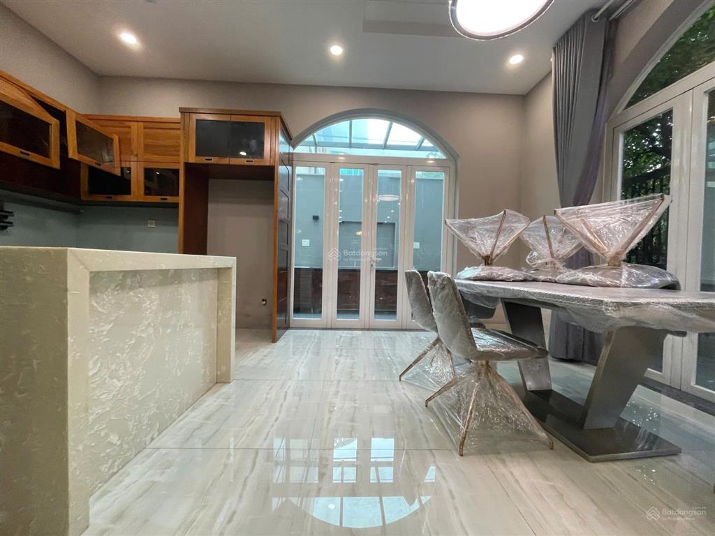 Cho thuê biệt thự nguyên căn 60tr/th full nội thất khu cityland garden p5 gò vấp