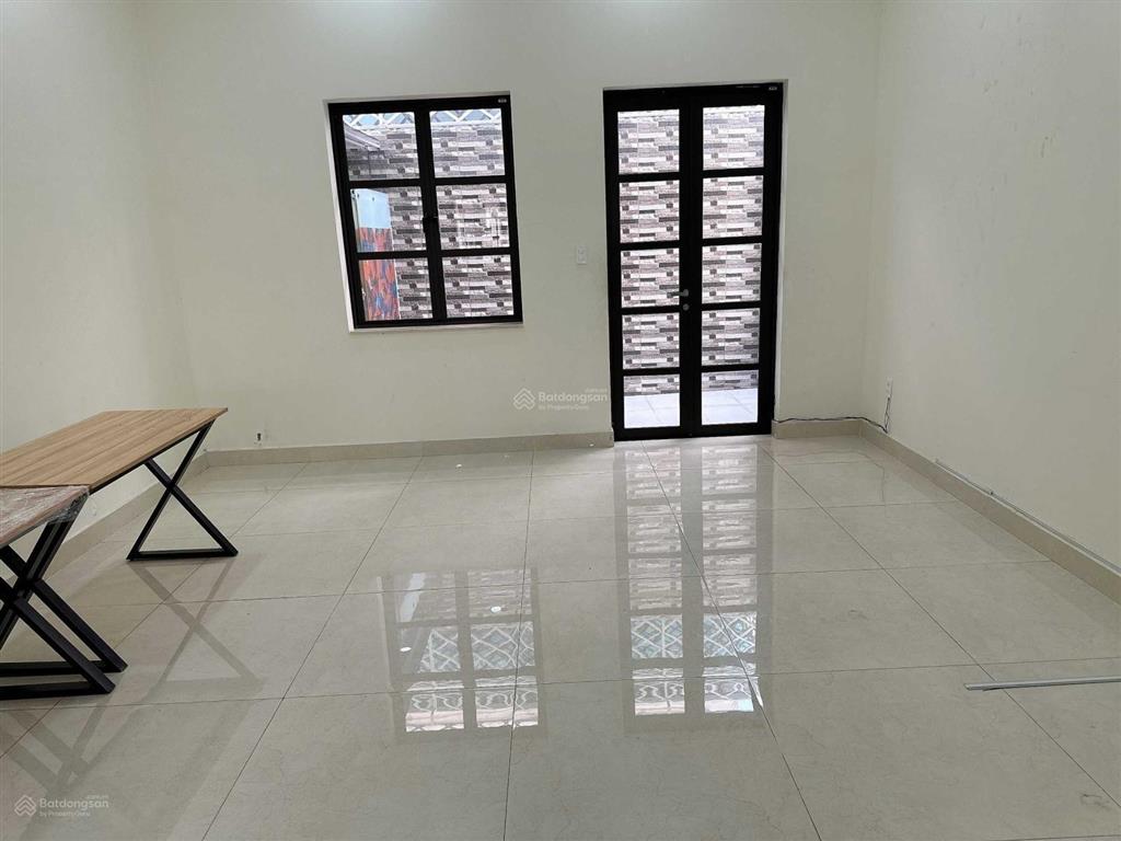 Cho thuê mặt bằng sàn trệt 15 triệu/tháng khu cityland p10 gò vấp
