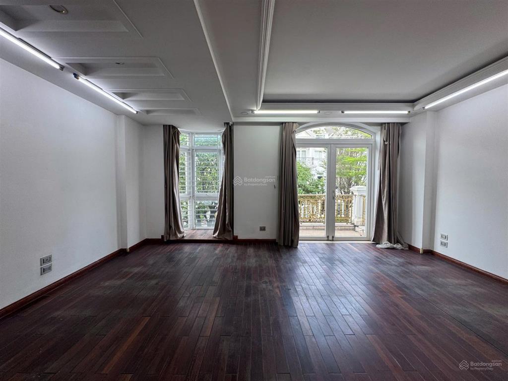 Cho thuê nguyên căn biệt thự liền kề 45tr/th khu cityland garden p5 gò vấp