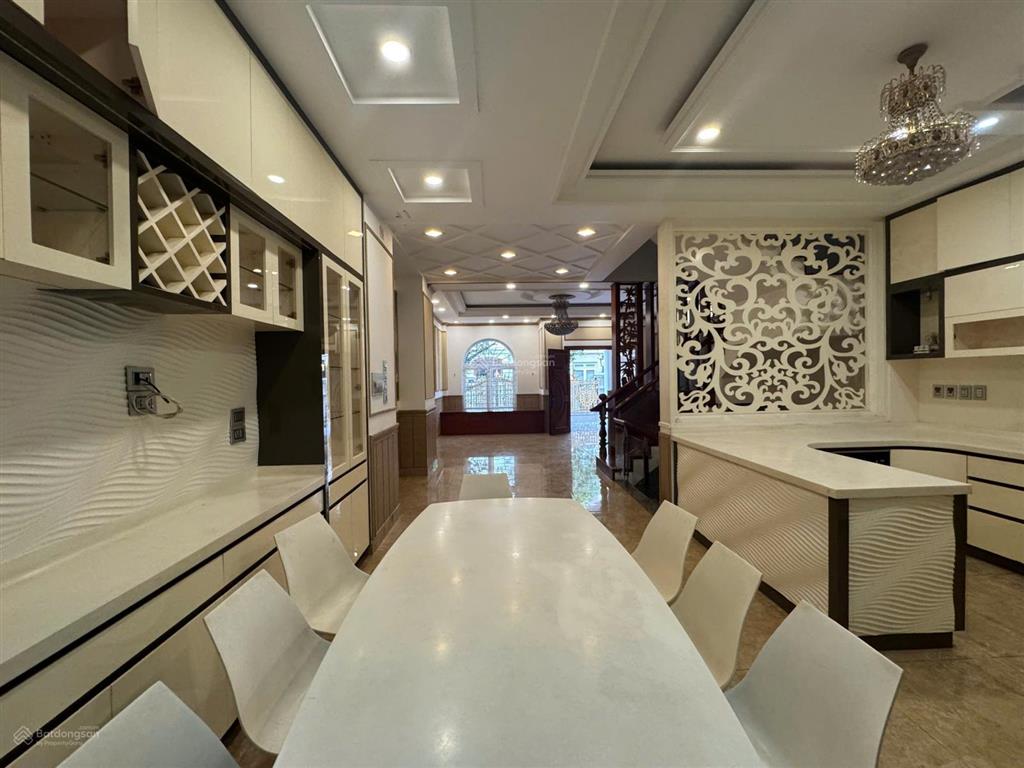 Cho thuê nguyên căn biệt thự liền kề 45tr/th khu cityland garden p5 gò vấp