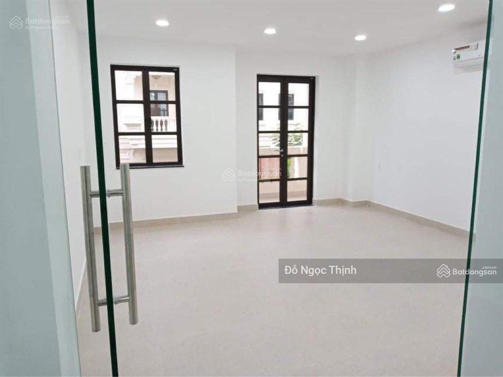 Cho thuê văn phòng khu cityland park hills gò vấp  5tr có nội thất văn phòng