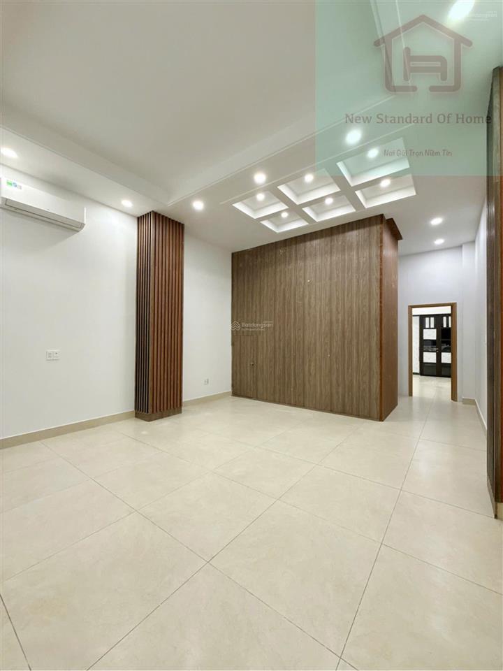 Cho thuê mặt bằng trệt suốt giá 16tr/th khu cityland park hills gò vấp