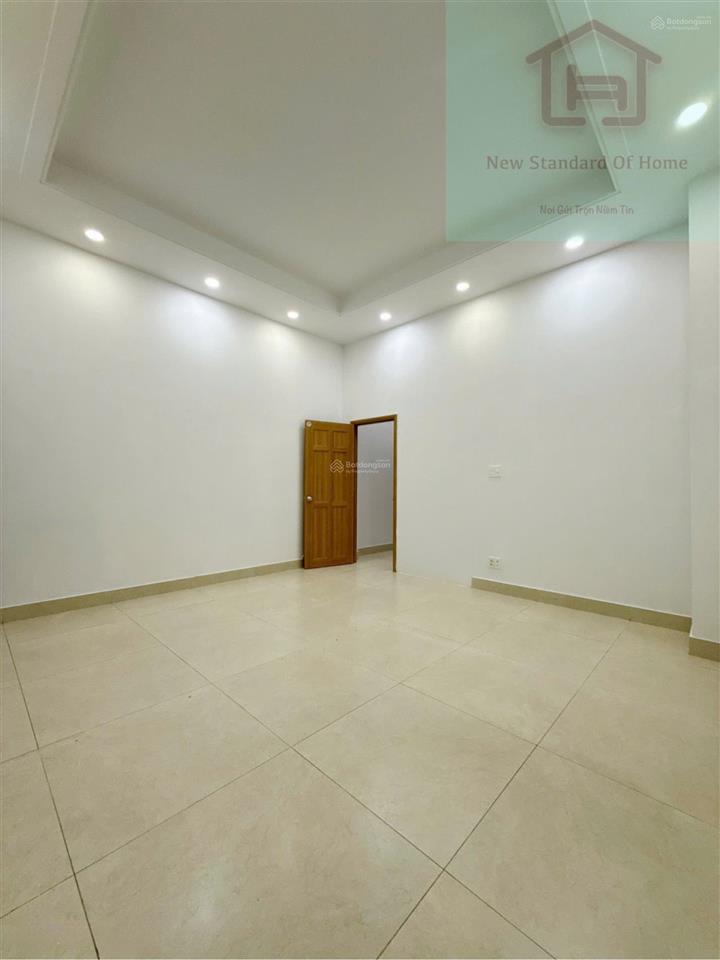 Cho thuê mặt bằng trệt suốt giá 16tr/th khu cityland park hills gò vấp