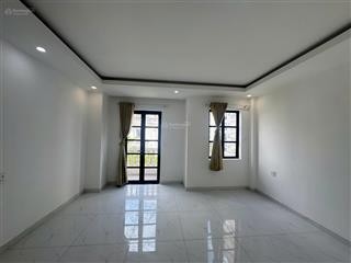 Cho thuê nguyên sàn văn phòng rộng giá 13tr/th có ban công, thang máy khu cityland p10 gò vấp