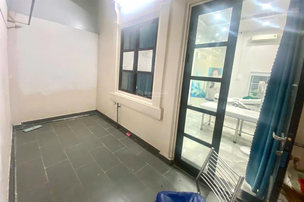 Cho thuê mặt bằng trệt giá 13tr/th khu cityland p10 gò vấp