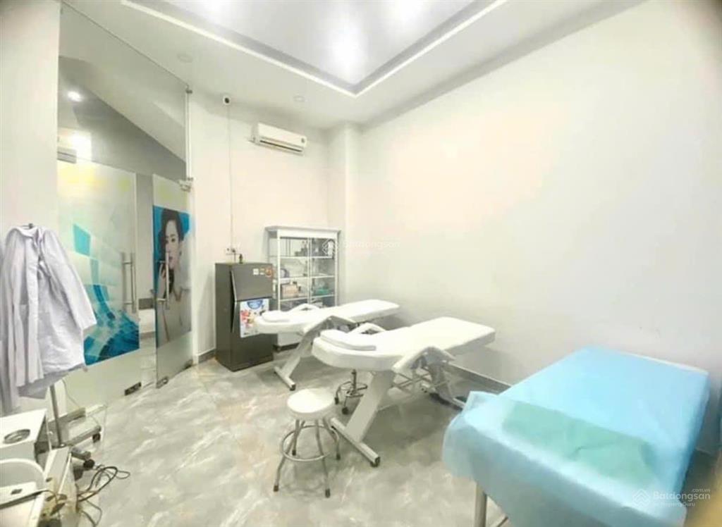 Cho thuê mặt bằng trệt giá 13tr/th khu cityland p10 gò vấp