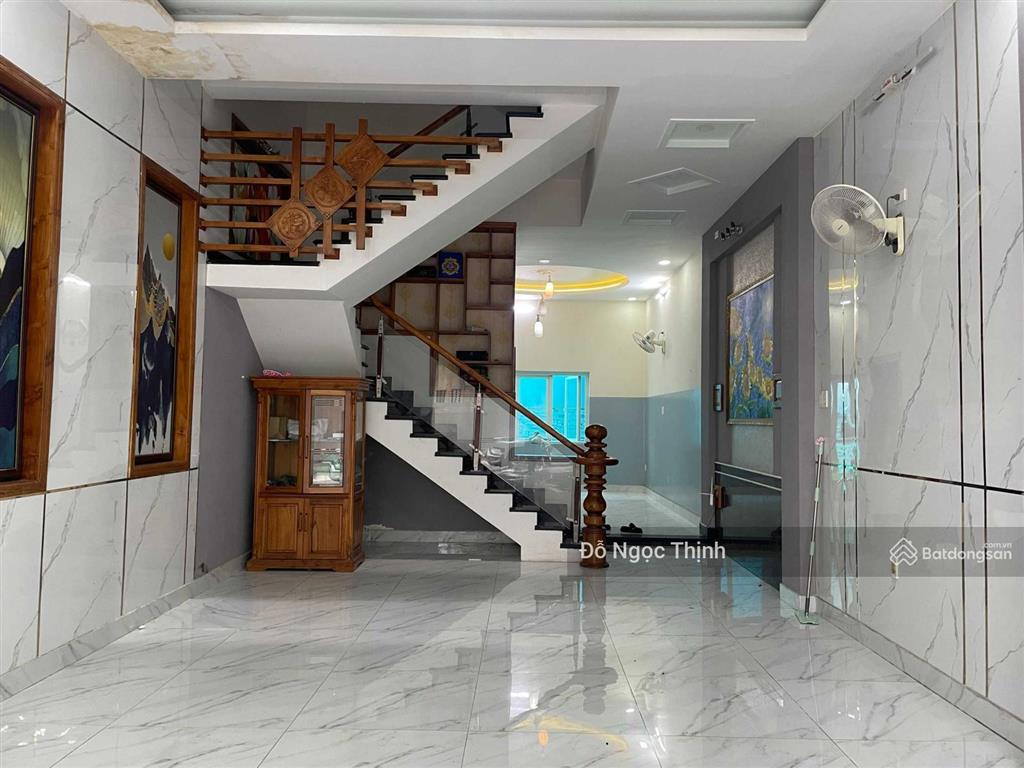 Cho thuê nguyên căn giá 33tr/th cityland gò vấp