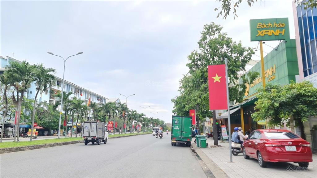 Khuôn đất xây cao  giá hời thảo điền, 36 tỷ đường quốc hương  7x30m xây hầm 7 tầng