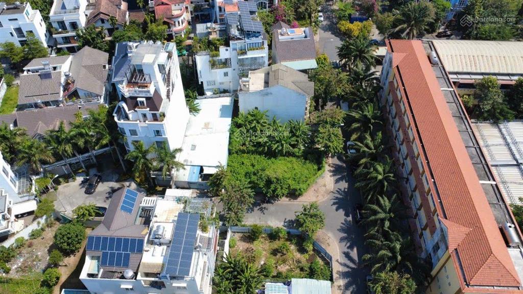Bán gấp lô đất trần não, q2  7,5x22m  hầm 5 tầng, view sông nhìn qua landmark 81  chốt 33,8 tỷ