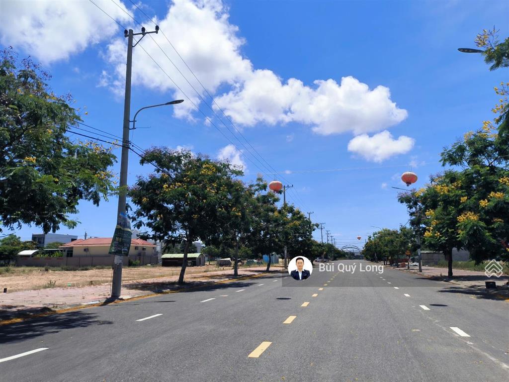 Chính chủ gửi bán đất nền royal new hội an city lô 150m2 đường 10m5 giá rẻ chỉ 1,95 tỷ