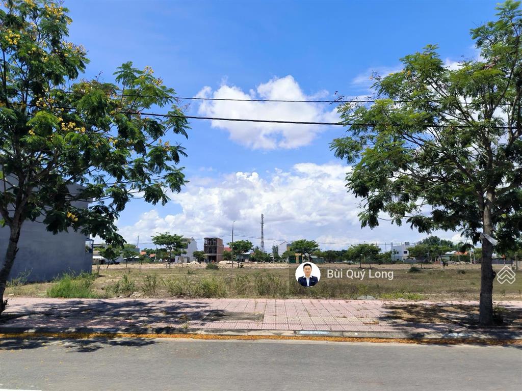 Chính chủ cần bán đất nền new city hội an, dt 126m2 đường 7m5 giá rẻ 1.6 tỷ