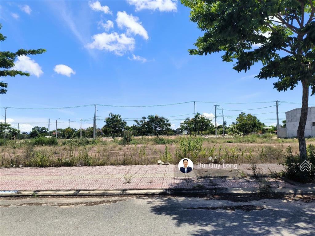 1 lô duy nhất dự án new hội an city sổ đỏ công chứng ngay dt 144m2 đường 7m5 giá chỉ 2.58 tỷ