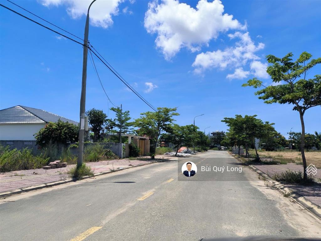 Rẻ nhất dự án royal new city hội an lô đất 144m2 đường 7m5 giá sụp hầm 2.78 tỷ sổ đỏ sẵn