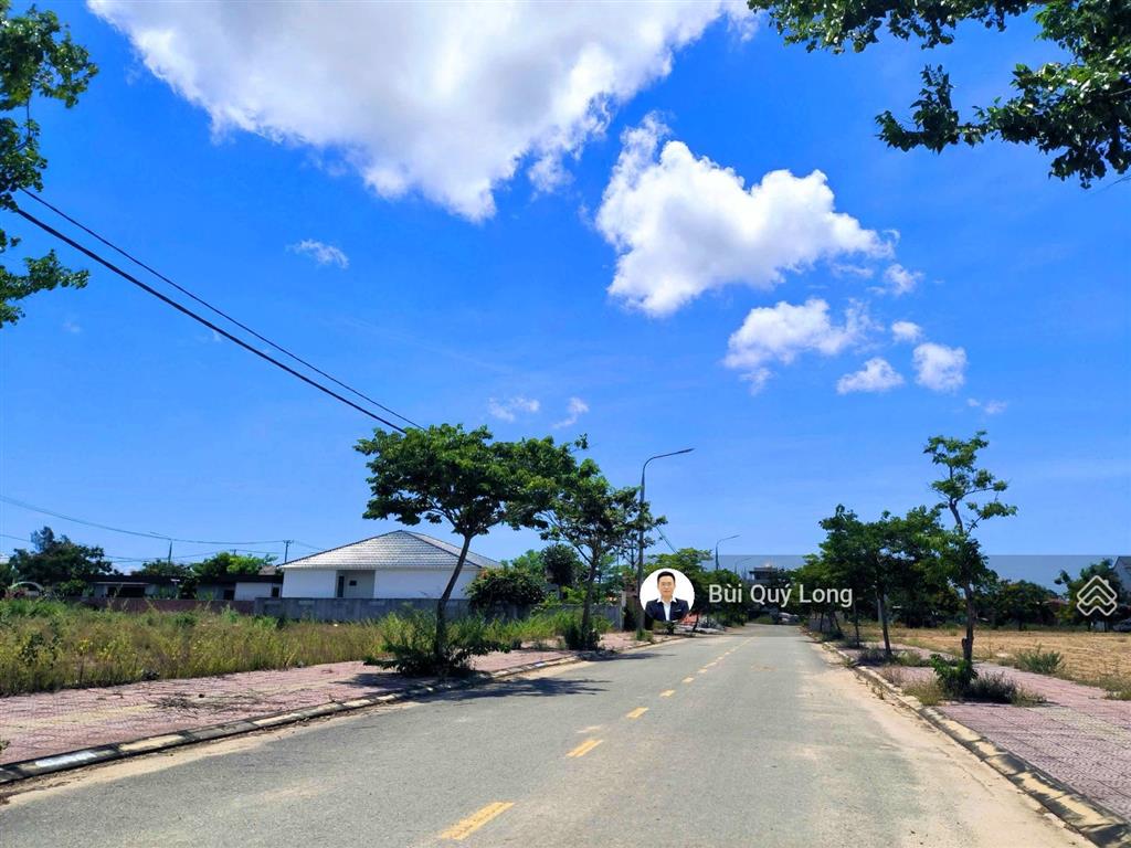 Rẻ nhất dự án royal new city hội an lô đất 144m2 đường 7m5 giá sụp hầm 2.78 tỷ sổ đỏ sẵn