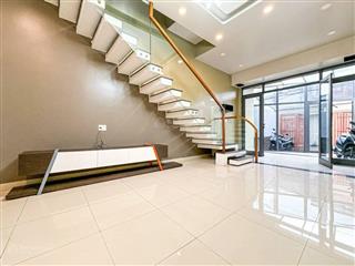 Nhà 3 tầng dt 115m2 ngang 4.5m nở hậu gần song hành trường chinh  chỉ 6.3 tỷ.