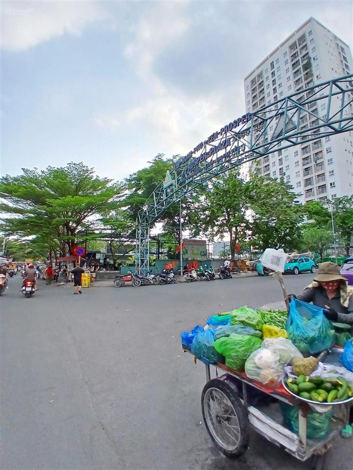 Chỉ 4.380 tỷ 70m2 nhà c4 gần chợ lạc quang p. đông hưng thuận  quận 12.