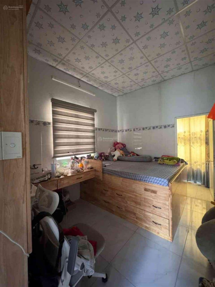 Bán nhà 2 tầng  chưa tới 3 tỷ, shr, nguyễn văn quá  đông hưng thuận  quận 12  gần chợ cây sộp