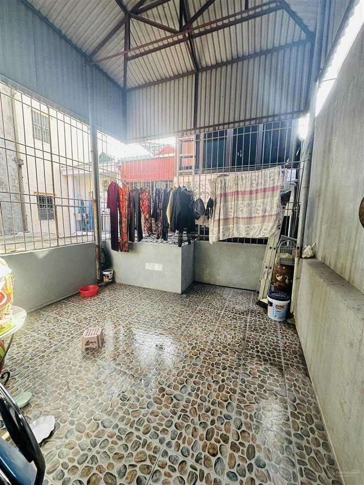 Bán nhà ngõ 543 đ. giải phóng 46m2, 14,9 tỷ, ô tô đỗ cửa  ở, kinh doanh đỉnh ngã tư vọng 600m