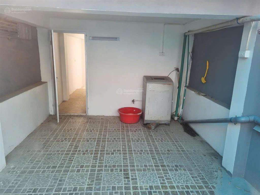 Cho thuê nhà riêng 5 tầng tại ngõ 6 miêu nha, tây mỗ  3pn  3wc  8 triệu/1 tháng