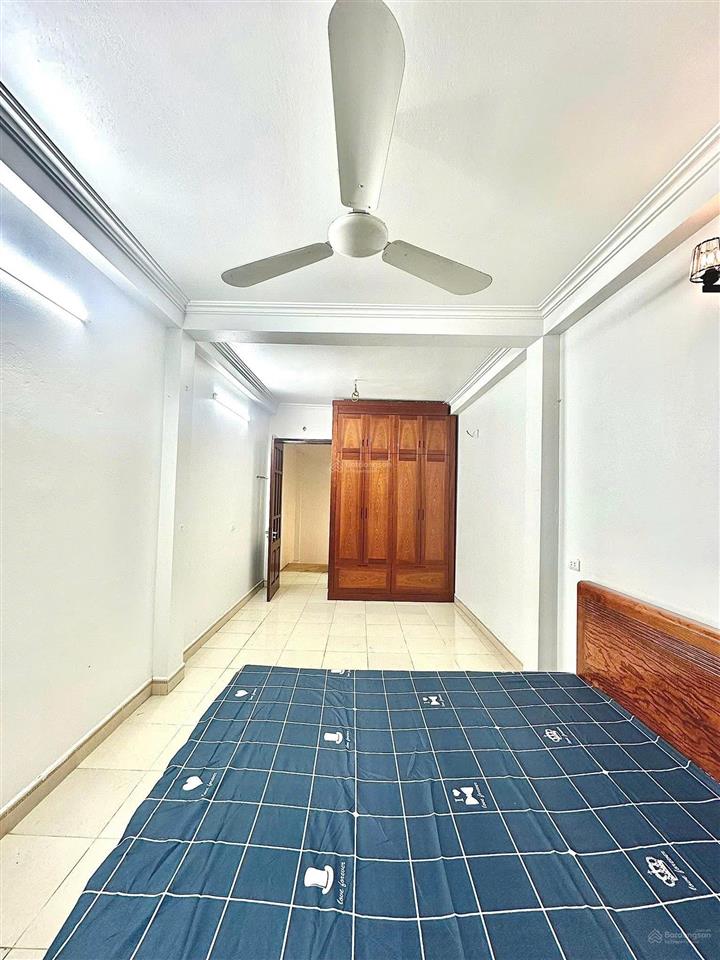 Cho thuê nhà riêng 5 tầng tại ngõ 6 miêu nha, tây mỗ  3pn  3wc  8 triệu/1 tháng