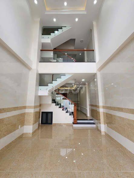 Nhà xây sẵn 1T 3 L, giá 7-8 tỷ, cầu Bình Triệu 2km, NH cho vay 70%