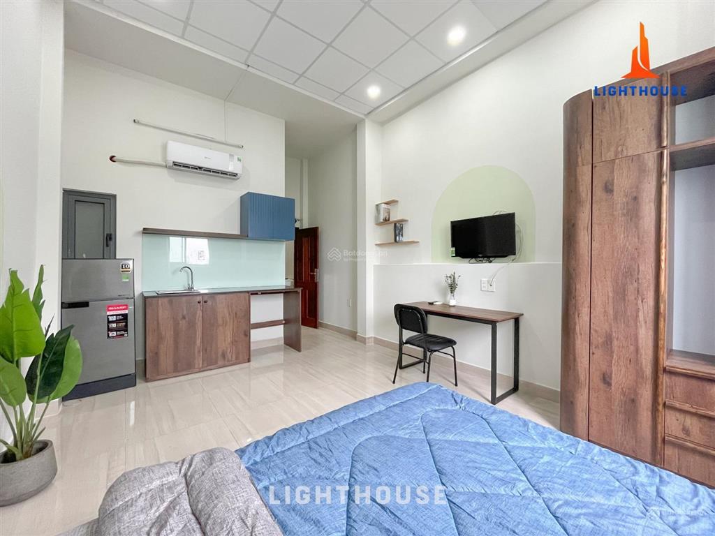Cho thuê căn hộ có cửa sổ, rộng 28m2, đường lê văn sỹ, quận 3
