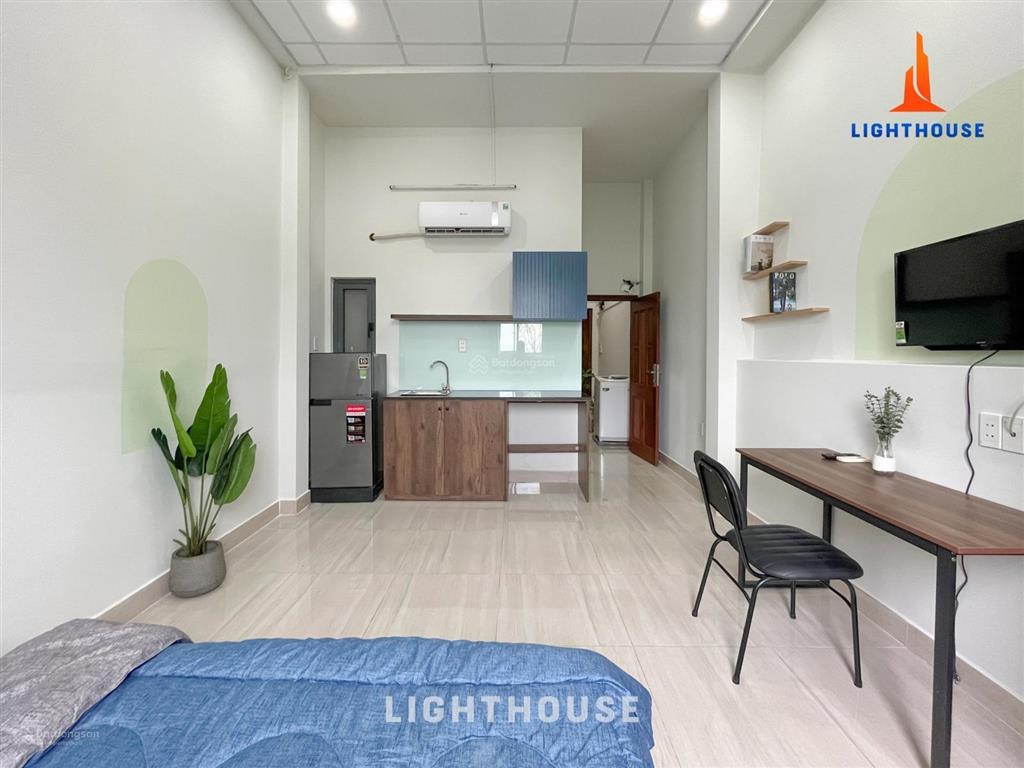 Cho thuê căn hộ có cửa sổ, rộng 28m2, đường lê văn sỹ, quận 3