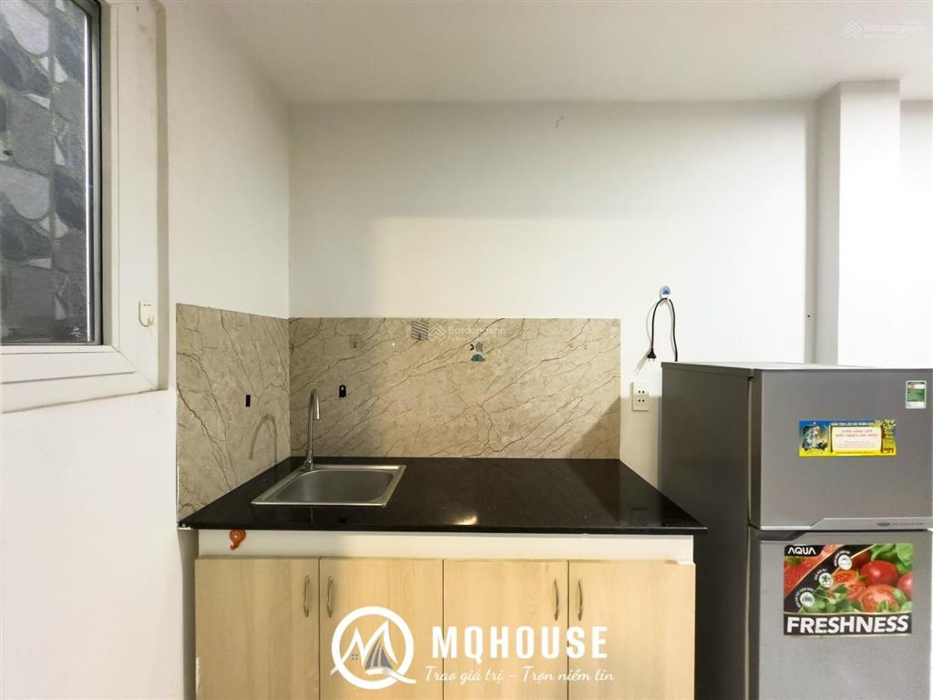 Cho thuê phòng hẻm xe hơi, rộng 28m2, có thang máy, đường cmt8 q10