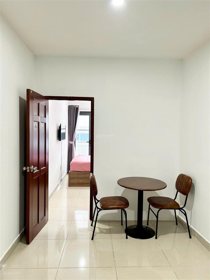 Cho thuê căn hộ 1pn tách bếp, có balcony  rộng 35m2  thành thái q10