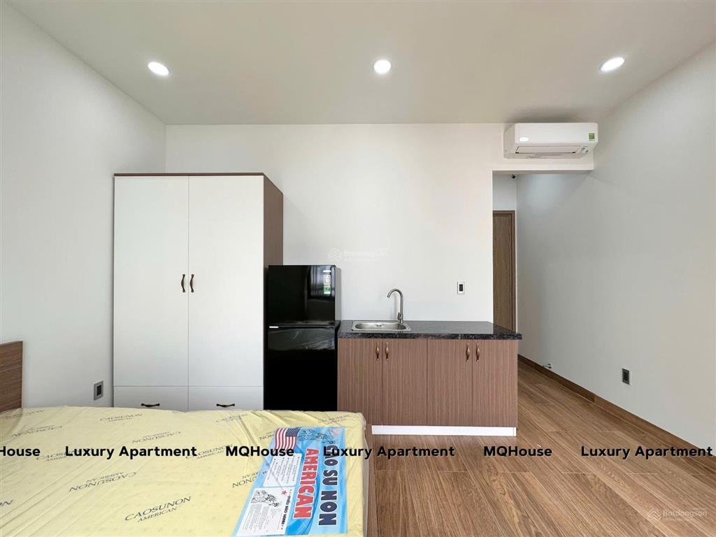 Cho thuê căn hộ mới  rộng 28m2  cmt8 q10